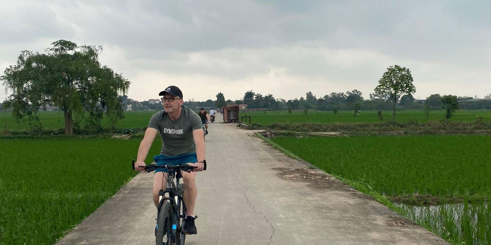 Hanoi Countryside Biking Tour Bat Trang Village 1 Day